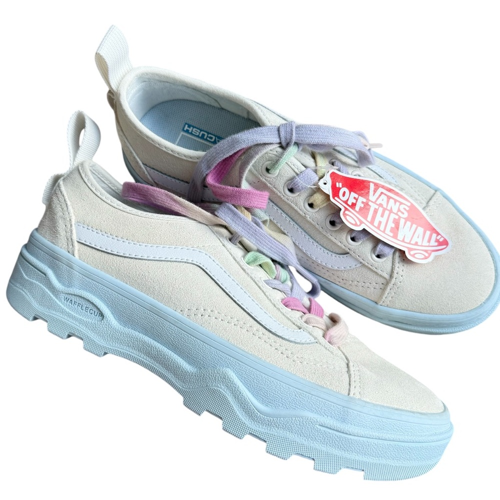 Vans Women's Sneakers in Cream and Pastel Blue